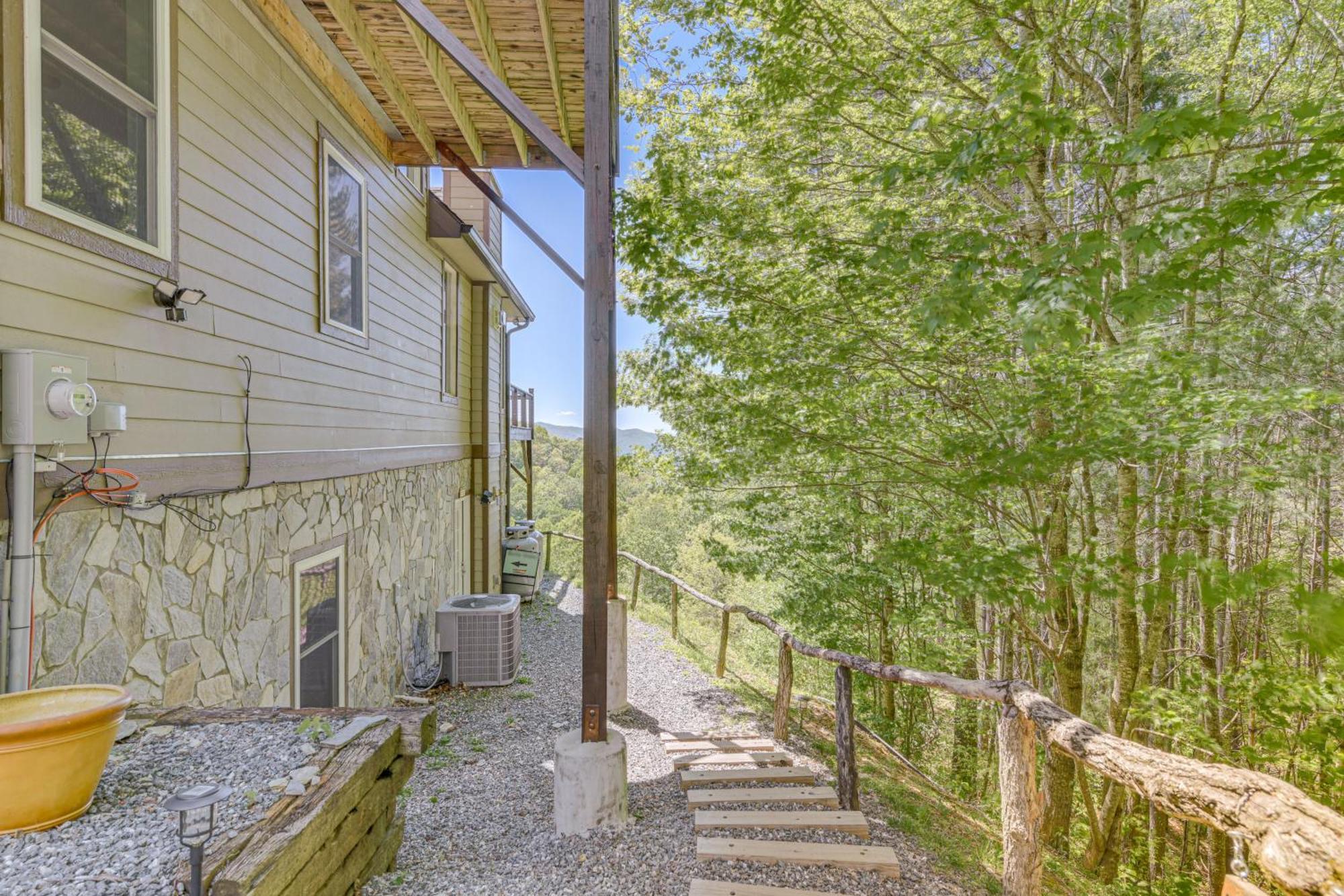 Sweeping Smoky Mountains Vacation Rental 위티어 외부 사진